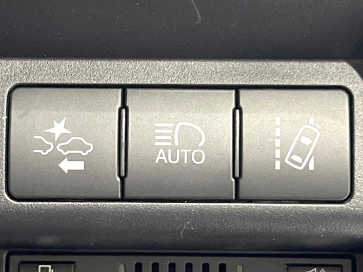 2017 Toyota Porte DBA-NSP141 (UW-69f067789c2d6)[25]