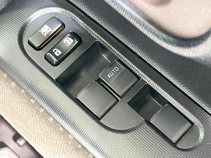 2017 Toyota Porte DBA-NSP141 (UW-69f067789c2d6)[21]