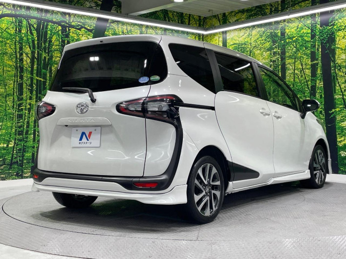 2015 Toyota Sienta DBA-NSP170G (UW-69f0677925a20)[18]