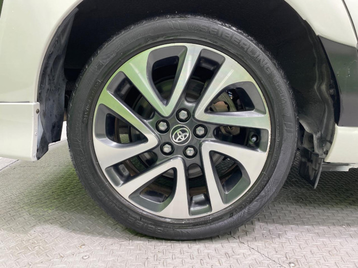 2015 Toyota Sienta DBA-NSP170G (UW-69f0677925a20)[13]