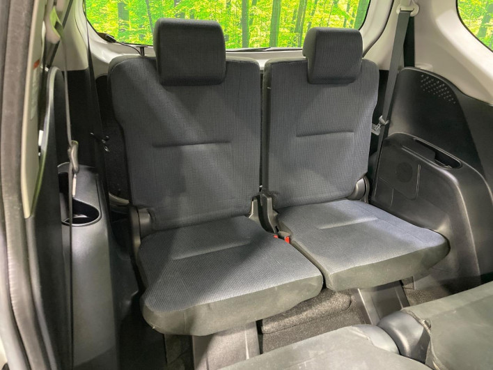 2015 Toyota Sienta DBA-NSP170G (UW-69f0677925a20)[23]