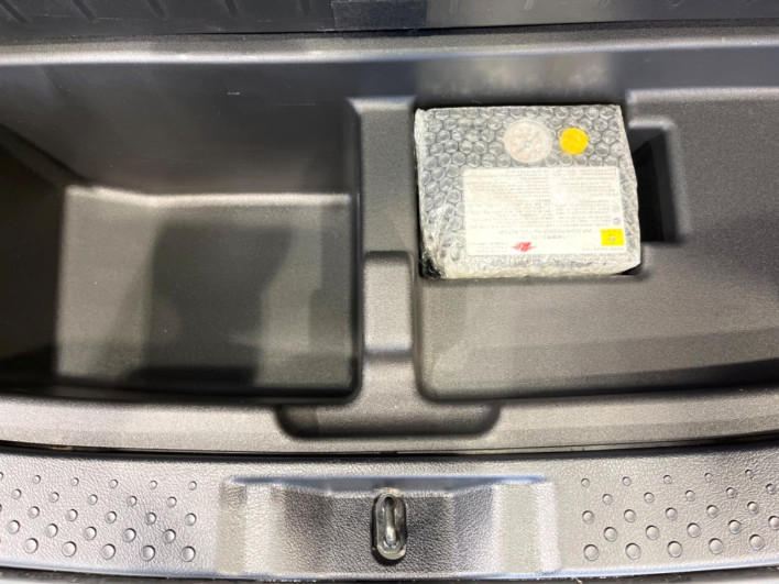 2016 Toyota Sienta DBA-NSP170G (UW-69f0677a2494f)[24]