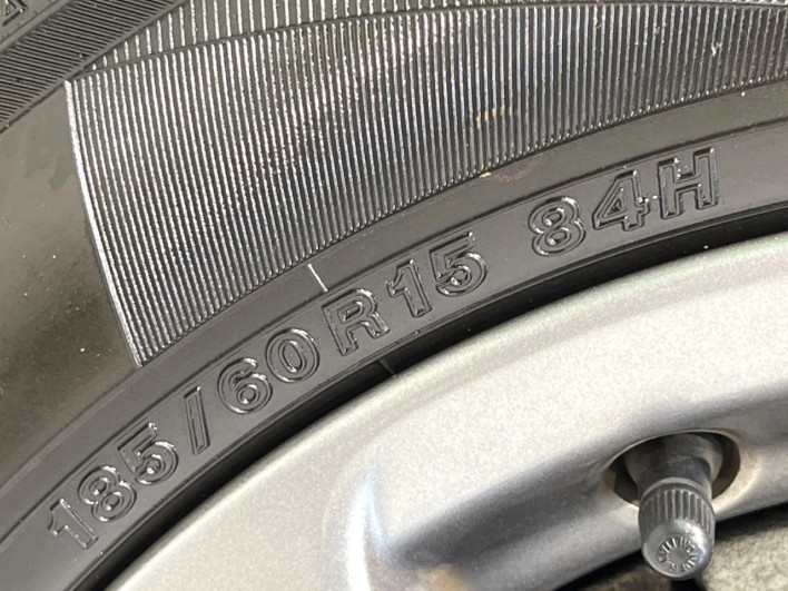 2016 Toyota Sienta DBA-NSP170G (UW-69f0677a2494f)[20]