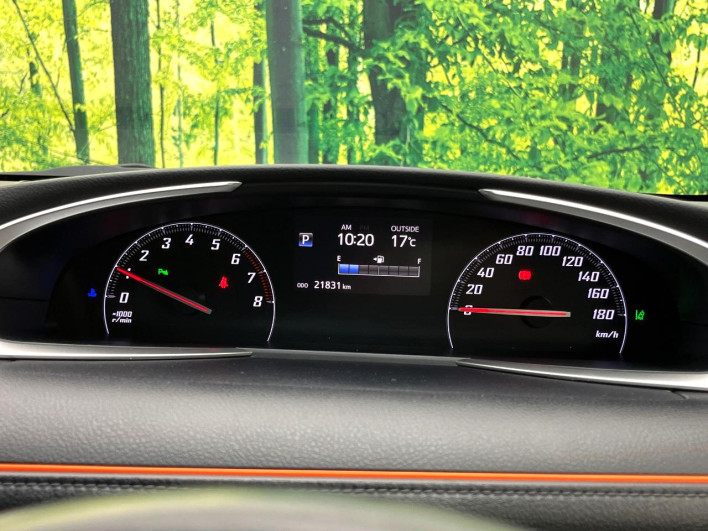 2019 Toyota Sienta DBA-NSP170G (UW-69f0677b950a4)[17]