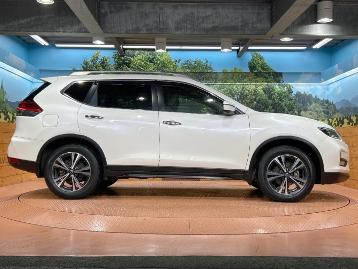 2019 Nissan X-Trail DBA-NT32 (UW-69f0677d32f04)[11]