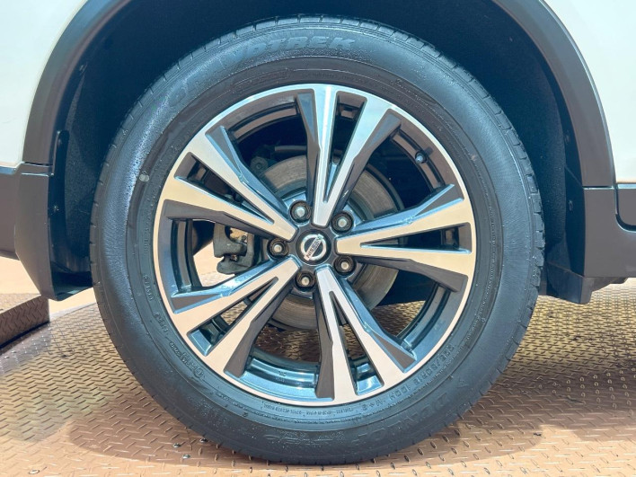 2019 Nissan X-Trail DBA-NT32 (UW-69f0677d32f04)[15]