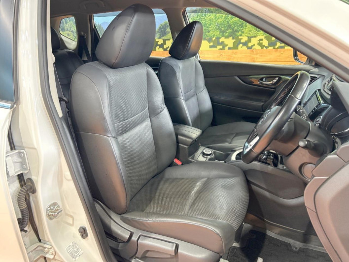 2019 Nissan X-Trail DBA-NT32 (UW-69f0677d32f04)[22]