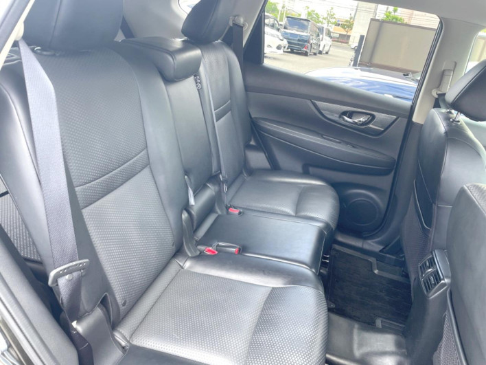 2015 Nissan X-Trail DBA-NT32 (UW-69f0677d7c2d5)[25]