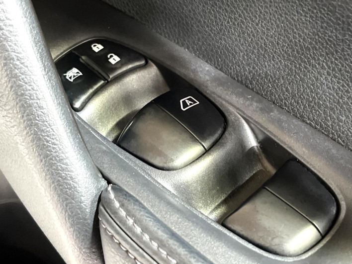 2015 Nissan X-Trail DBA-NT32 (UW-69f0677f59aad)[22]