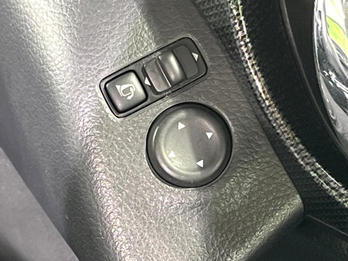 2016 Nissan X-Trail DBA-NT32 (UW-69f0677f5dcbe)[12]