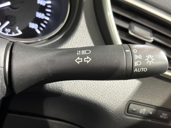 2016 Nissan X-Trail DBA-NT32 (UW-69f0677f5dcbe)[23]