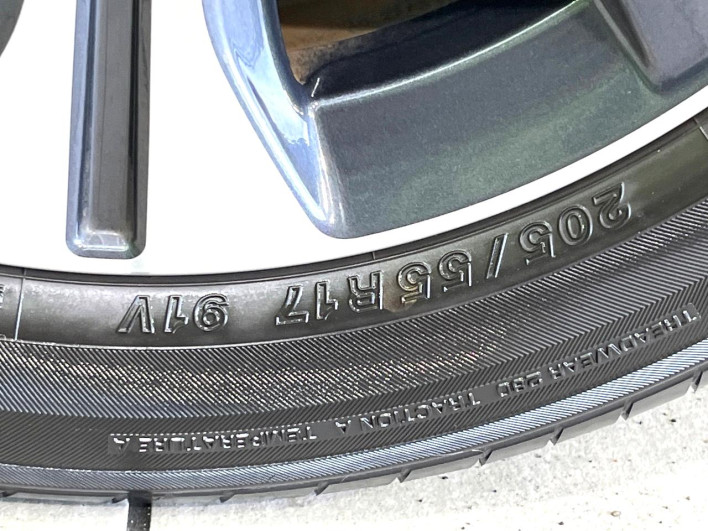 2021 Nissan Kicks 6AA-P15 (UW-69f0677fa7518)[18]