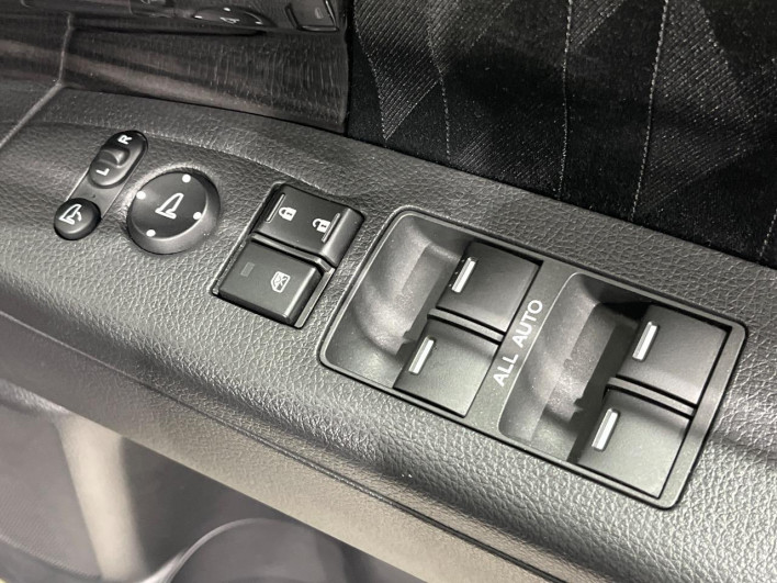 2018 Honda Odyssey Hybrid 6AA-RC4 (UW-69f0678295c4a)[17]