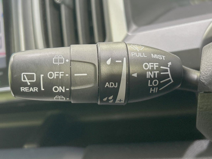 2014 Honda Stepwgn Spada DBA-RK5 (UW-69f06784367ff)[25]