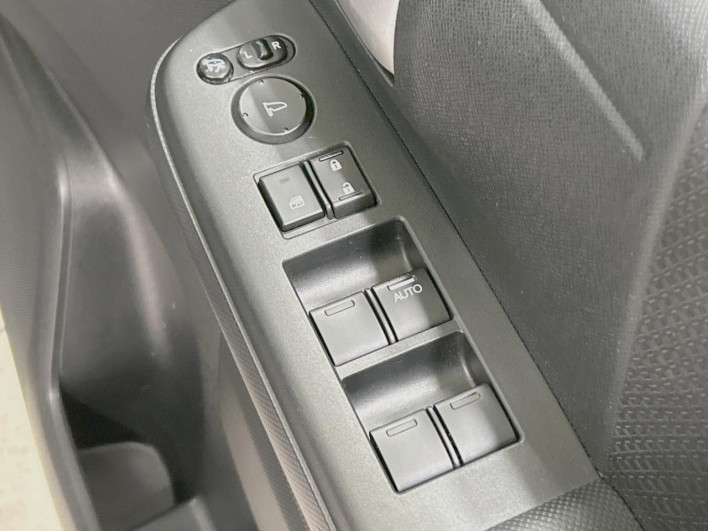 2014 Honda Stepwgn Spada DBA-RK5 (UW-69f06784367ff)[15]