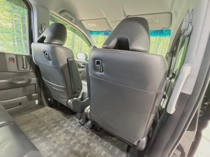 2014 Honda Stepwgn Spada DBA-RK5 (UW-69f06784367ff)[16]