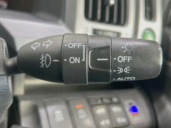 2014 Honda Stepwgn Spada DBA-RK5 (UW-69f06784367ff)[24]