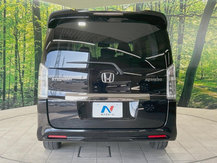 2014 Honda Stepwgn Spada DBA-RK5 (UW-69f06784367ff)[18]