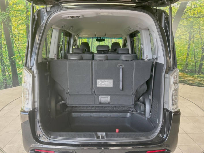 2014 Honda Stepwgn Spada DBA-RK5 (UW-69f06784367ff)[13]