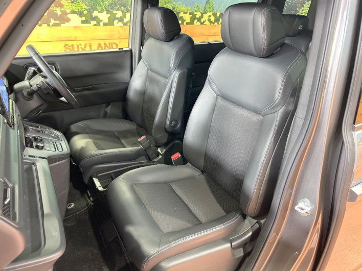 2024 Honda Step Wagon 6AA-RP8 (UW-69f067848525d)[26]