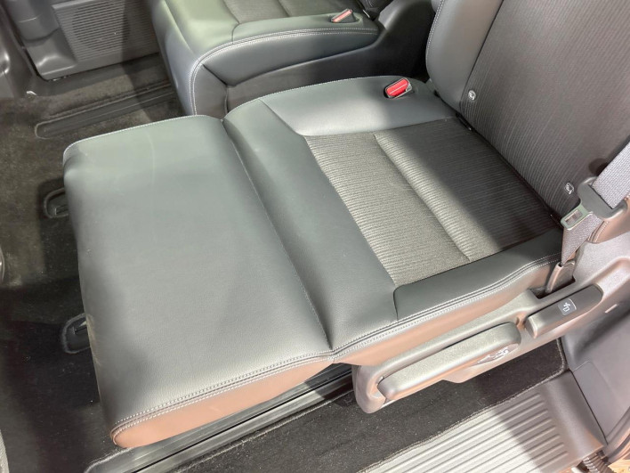 2024 Honda Step Wagon 6AA-RP8 (UW-69f067848525d)[28]