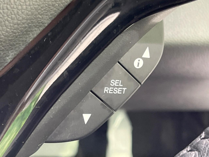 2015 Honda VEZEL DAA-RU3 (UW-69f06785a96ad)[22]