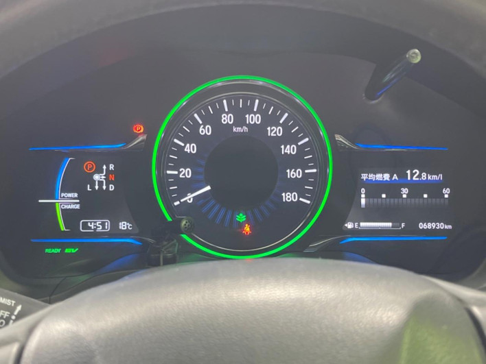 2015 Honda VEZEL DAA-RU3 (UW-69f06785a96ad)[27]