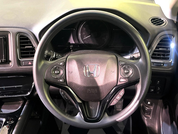 2018 Honda VEZEL DAA-RU3 (UW-69f06785e643e)[5]