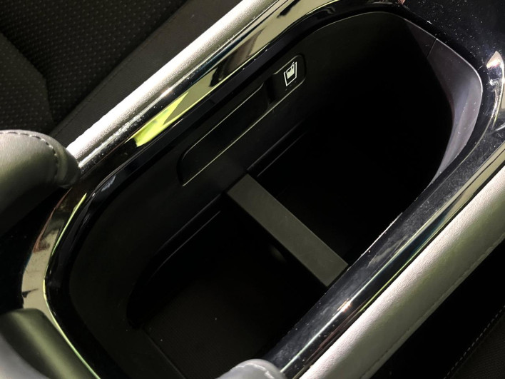 2018 Honda VEZEL DAA-RU3 (UW-69f06785e643e)[18]