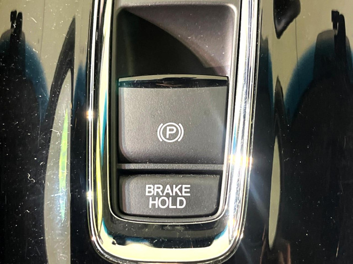 2018 Honda VEZEL DAA-RU3 (UW-69f06785e643e)[17]