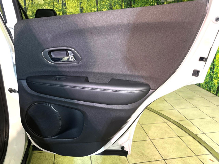 2018 Honda VEZEL DAA-RU3 (UW-69f06785e643e)[8]