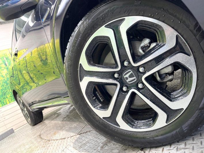 2018 Honda VEZEL DAA-RU3 (UW-69f0678647e04)[19]