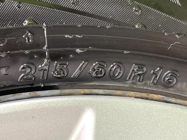 2016 Honda VEZEL DAA-RU4 (UW-69f06787532f9)[12]