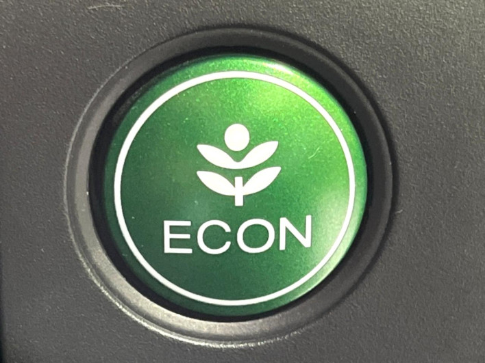 2016 Honda VEZEL DAA-RU4 (UW-69f06787532f9)[21]