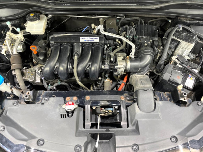 2016 Honda VEZEL DAA-RU4 (UW-69f06787532f9)[19]