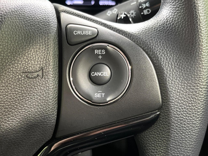 2016 Honda VEZEL DAA-RU4 (UW-69f06787532f9)[25]