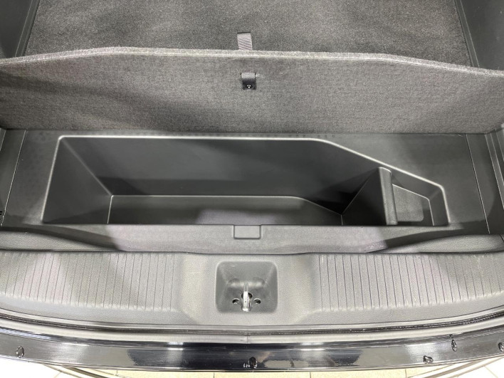 2021 Honda VEZEL 6AA-RV5 (UW-69f067880c9fc)[28]