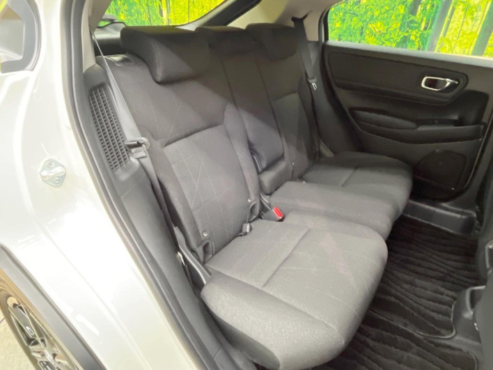 2022 Honda VEZEL 6AA-RV5 (UW-69f0678878f7a)[20]