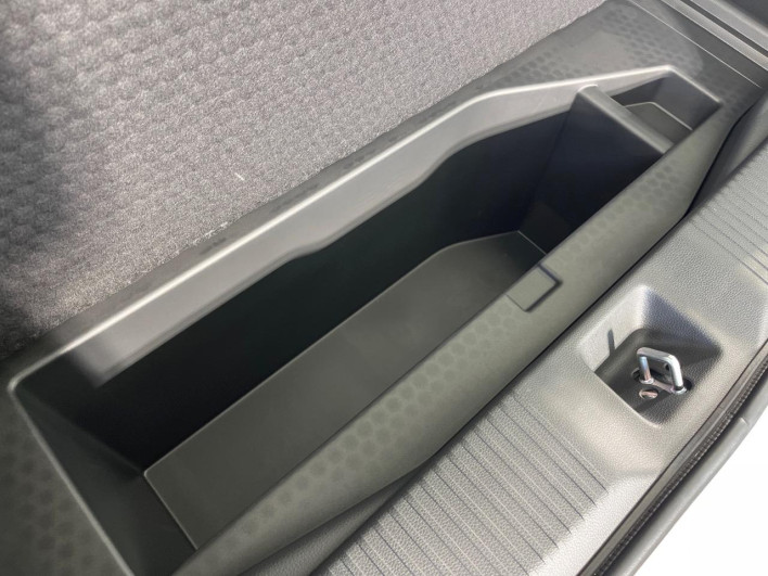 2023 Honda VEZEL 6AA-RV5 (UW-69f0678979363)[27]