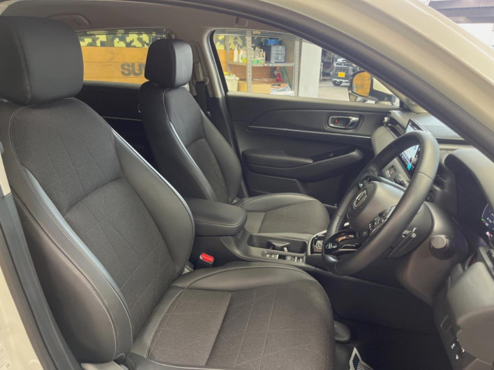 2024 Honda VEZEL 6AA-RV5 (UW-69f0678a5d774)[20]