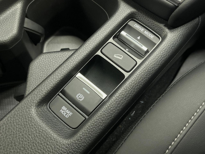 2024 Honda VEZEL 6AA-RV5 (UW-69f0678a5d774)[12]