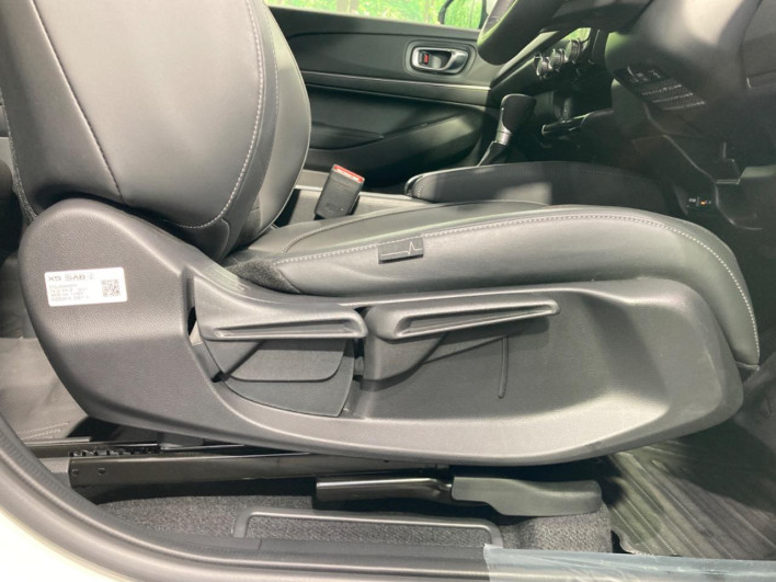 2025 Honda VEZEL 6AA-RV5 (UW-69f0678bdc841)[28]