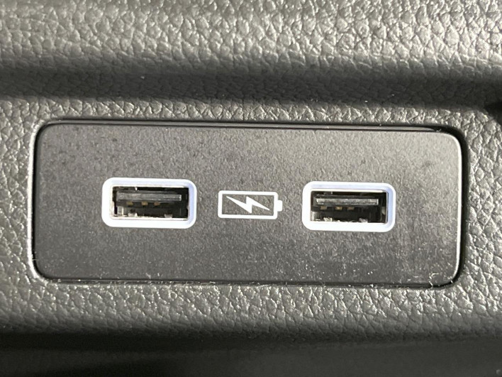 2023 Honda ZR-V 6AA-RZ4 (UW-69f0678c69576)[29]