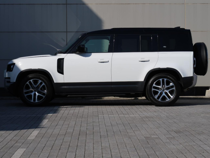 2023 Land Rover Defender 3BA-LE72XAA (UW-69f067905b11a)[9]