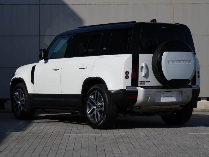 2023 Land Rover Defender 3BA-LE72XAA (UW-69f067905b11a)[12]