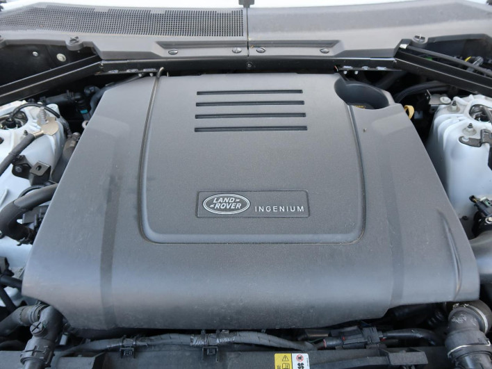2023 Land Rover Defender 3BA-LE72XAA (UW-69f067905b11a)[21]