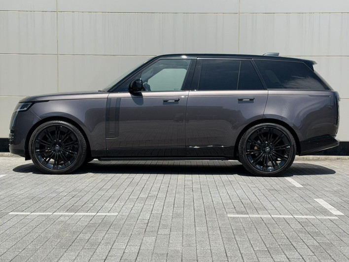 2025 Land Rover Range Rover 3CA-LK93WA (UW-69f0679062412)[10]