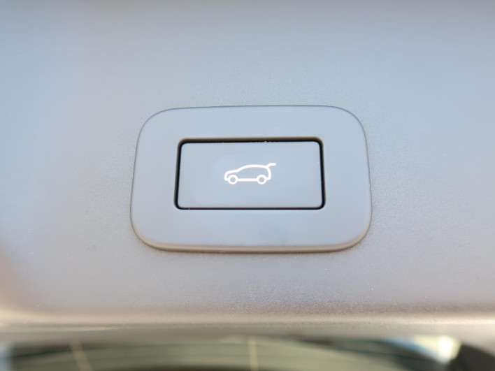 2025 Land Rover Range Rover Evoque 3LA-LZ15TB (UW-69f06793c447e)[18]