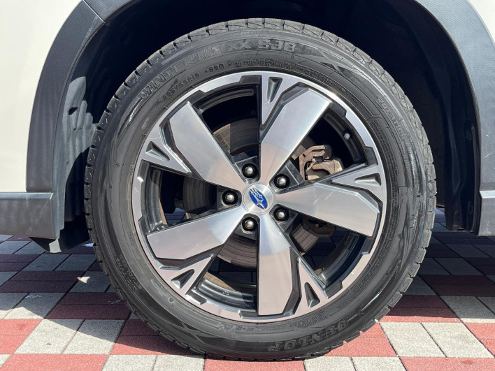 2019 Subaru Forester 5AA-SKE (UW-69f06793f1b24)[19]