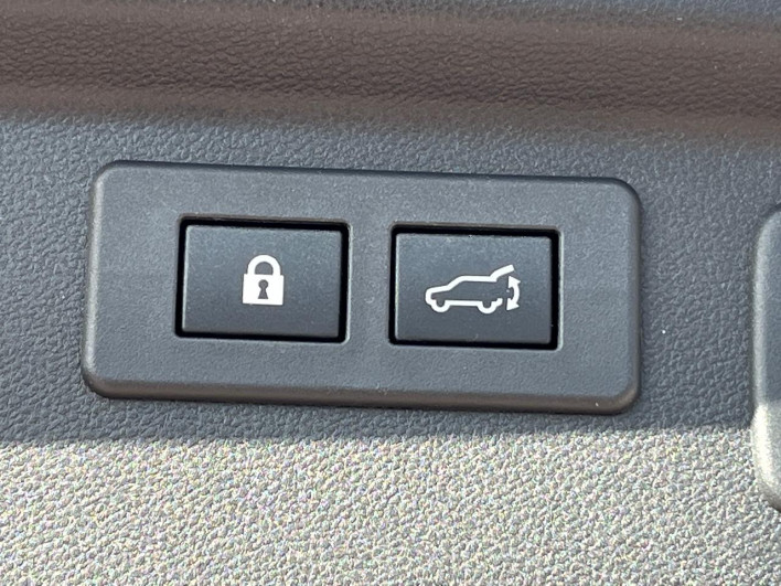 2019 Subaru Forester 5AA-SKE (UW-69f06793f1b24)[23]